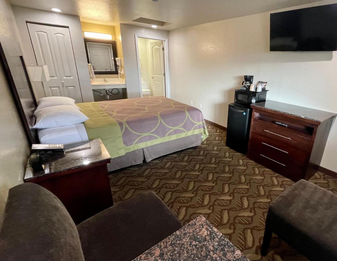 Budget Lodge Eugene - Airport Екстер'єр фото